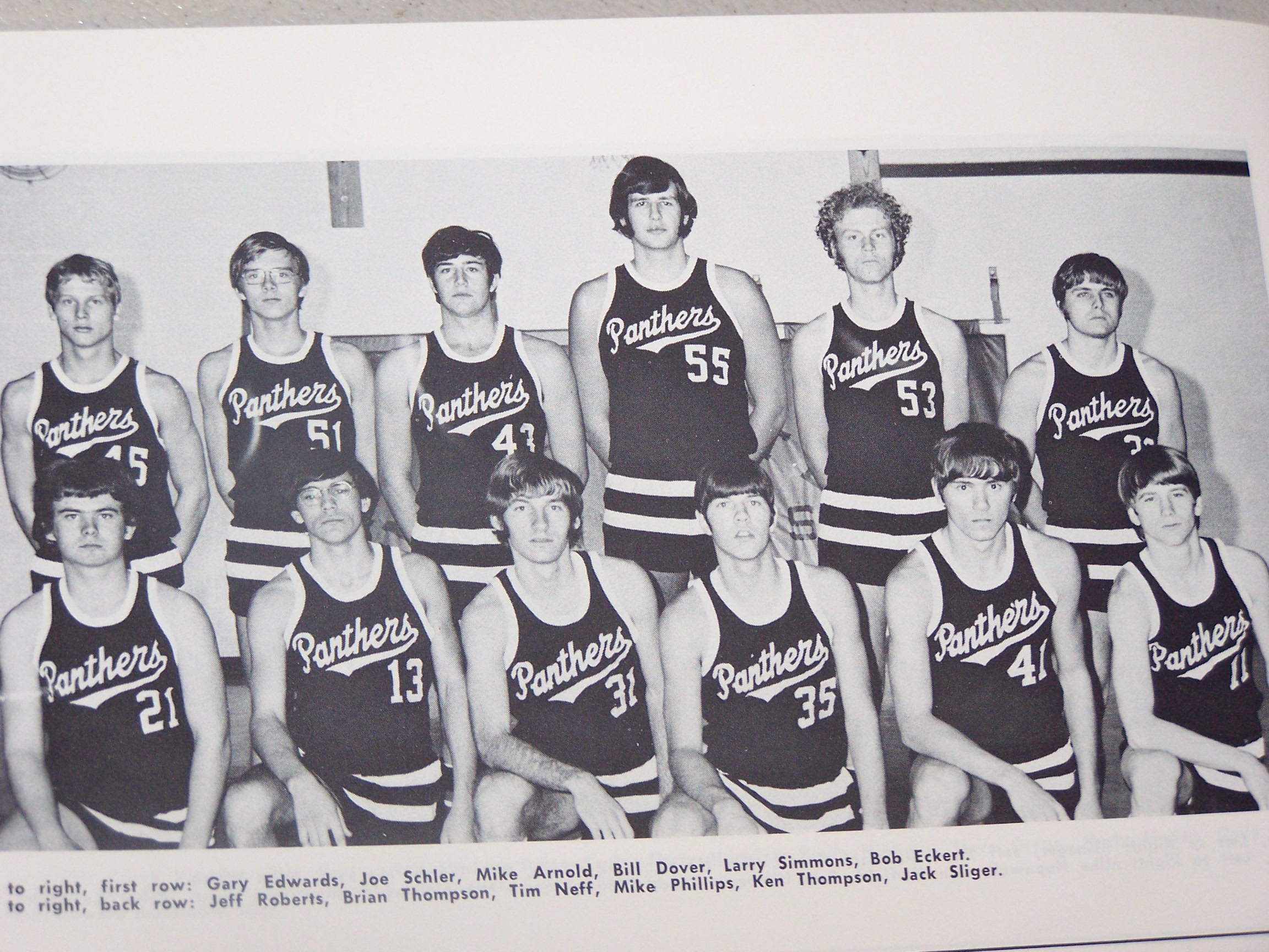 A Tremendous Basketball Team From a Bygone Era